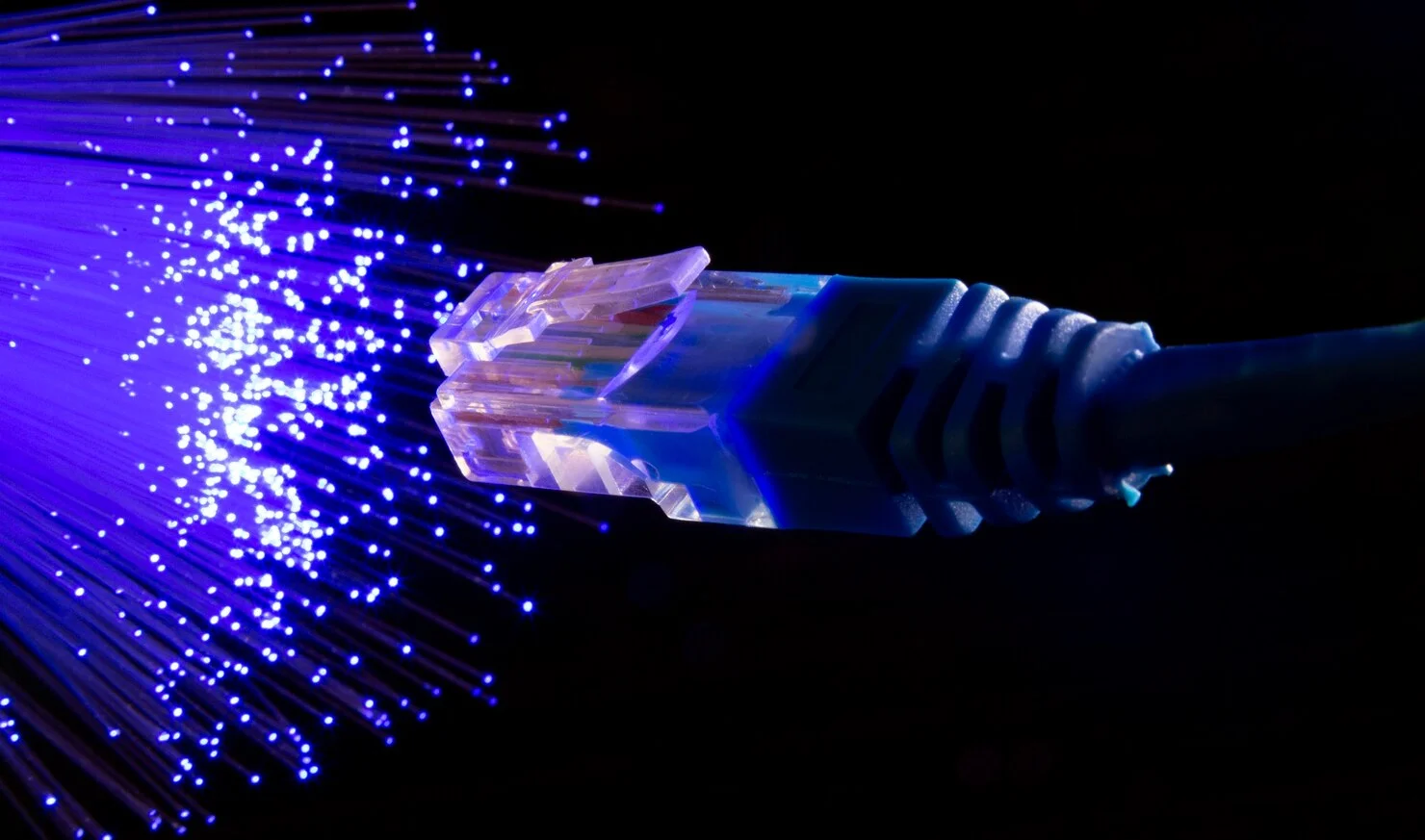 Déploiement fibre optique et connectivité réseau